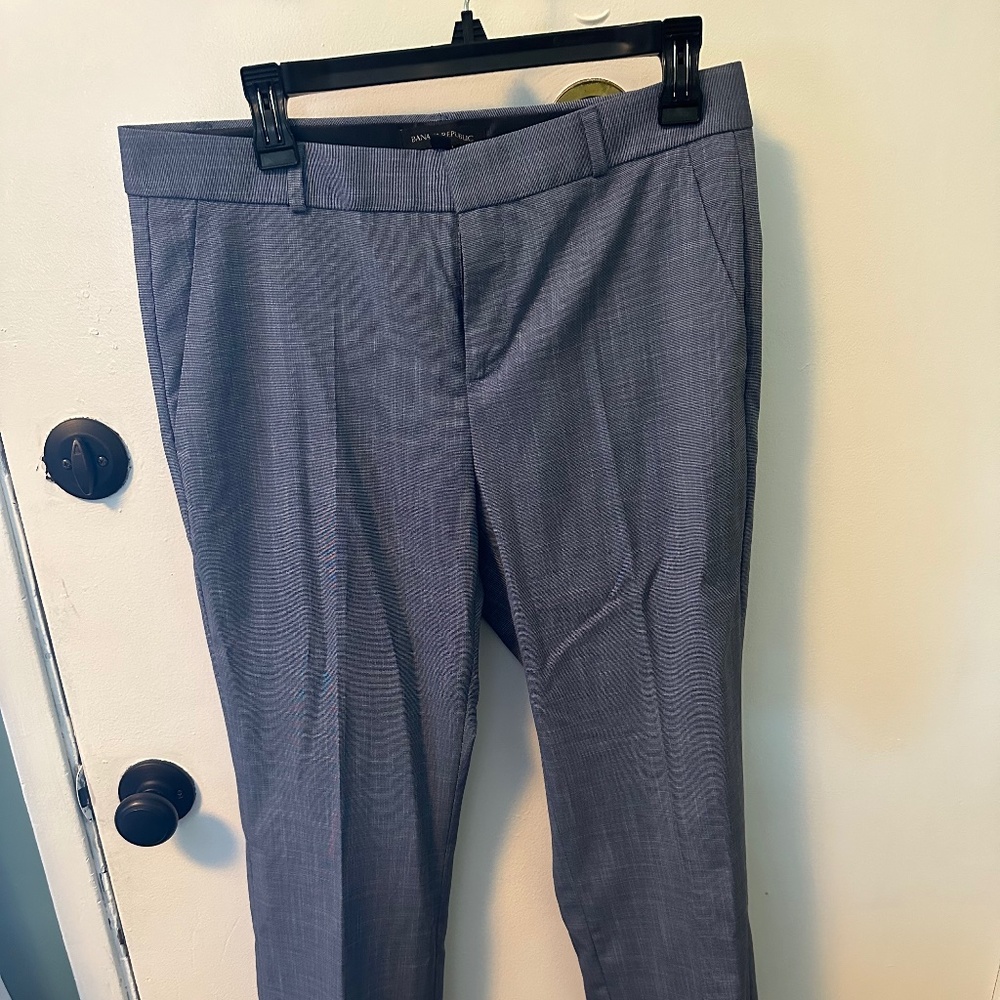 Banana Republic Logan